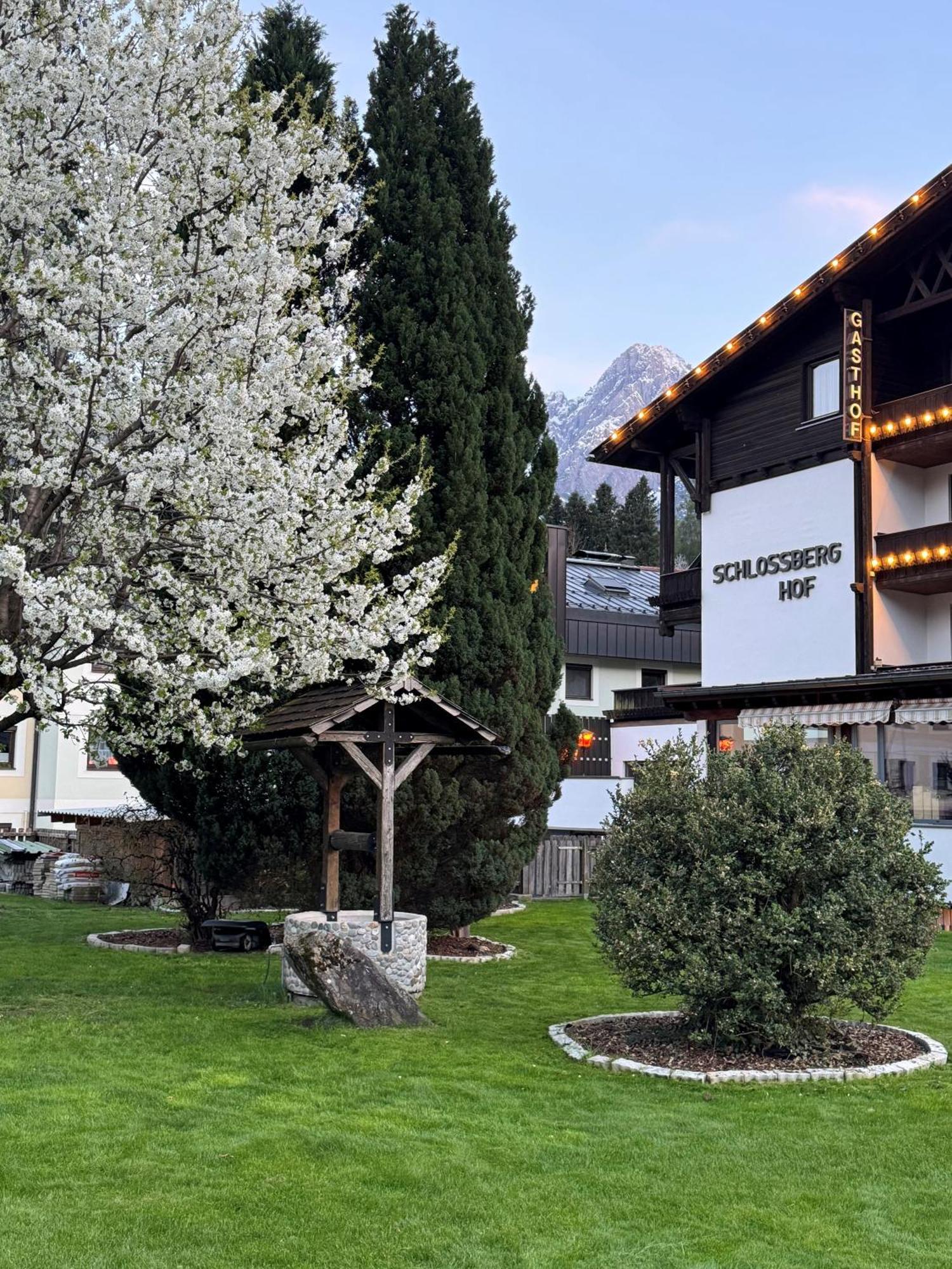 Gasthof Schlossberghof Lienz Eksteriør billede